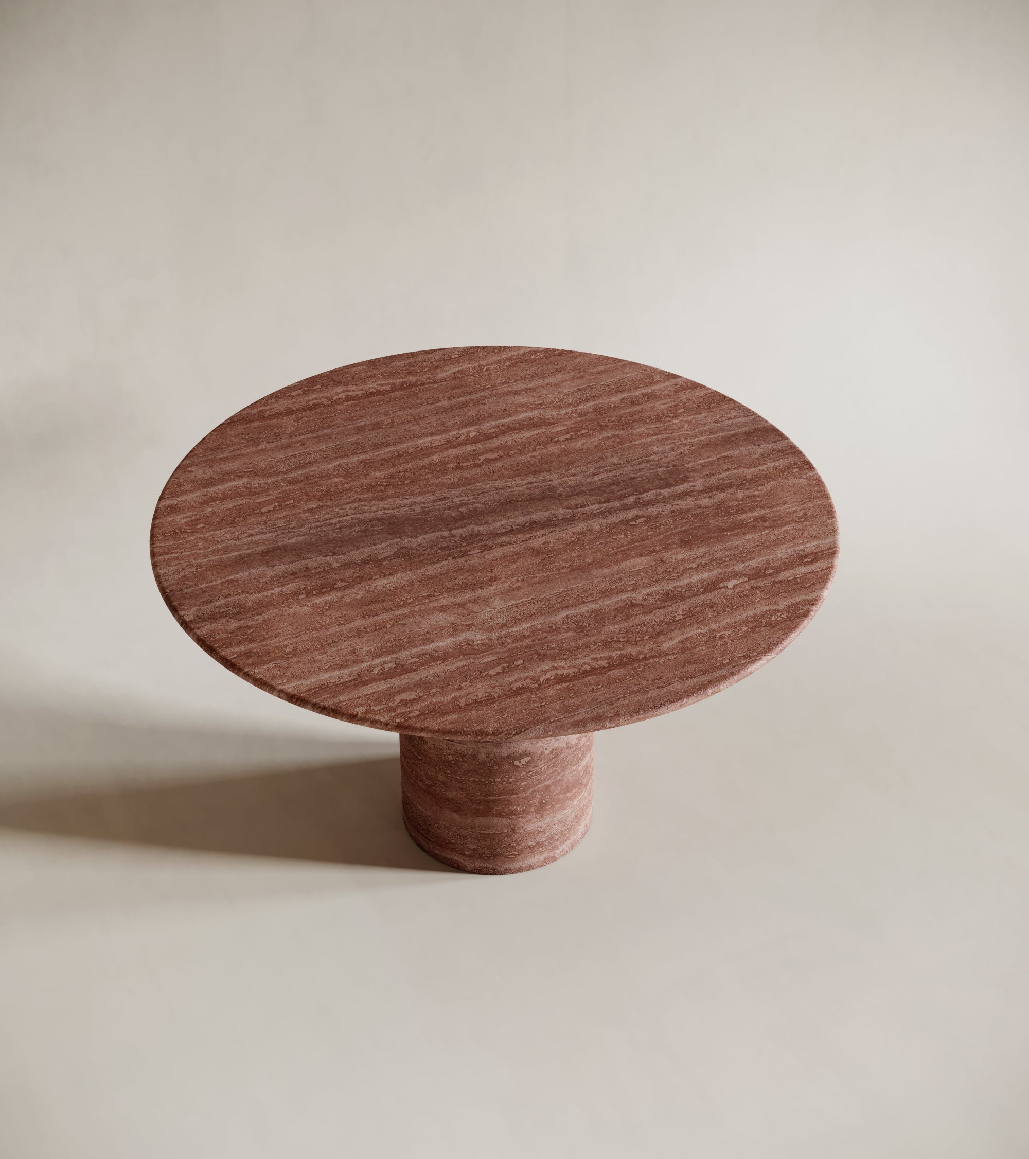 rode travertin tafel, travertin eettafel ovaal en rond, ronde travertin eettafel