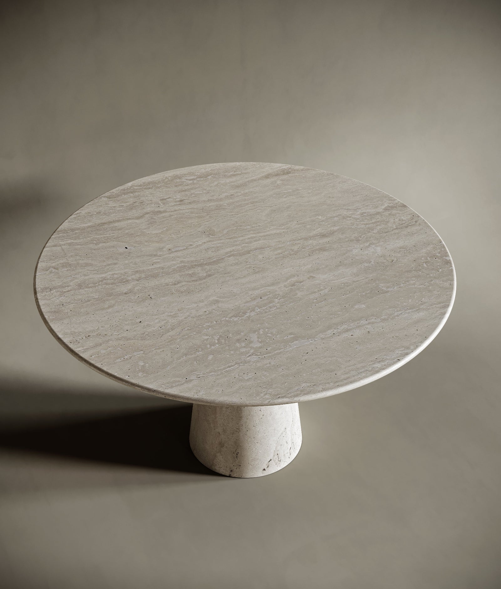 travertin tafel buiten
