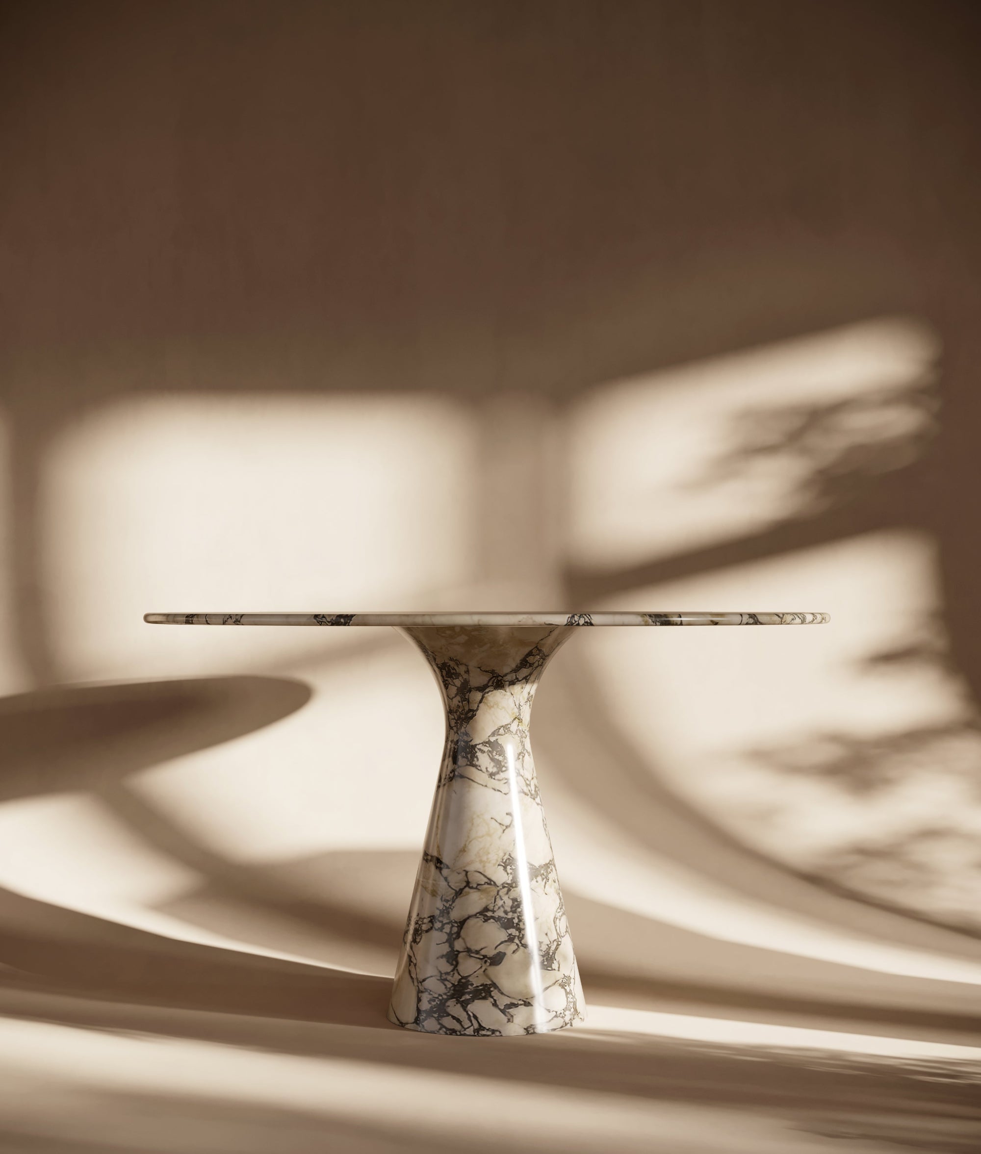 round marble table


