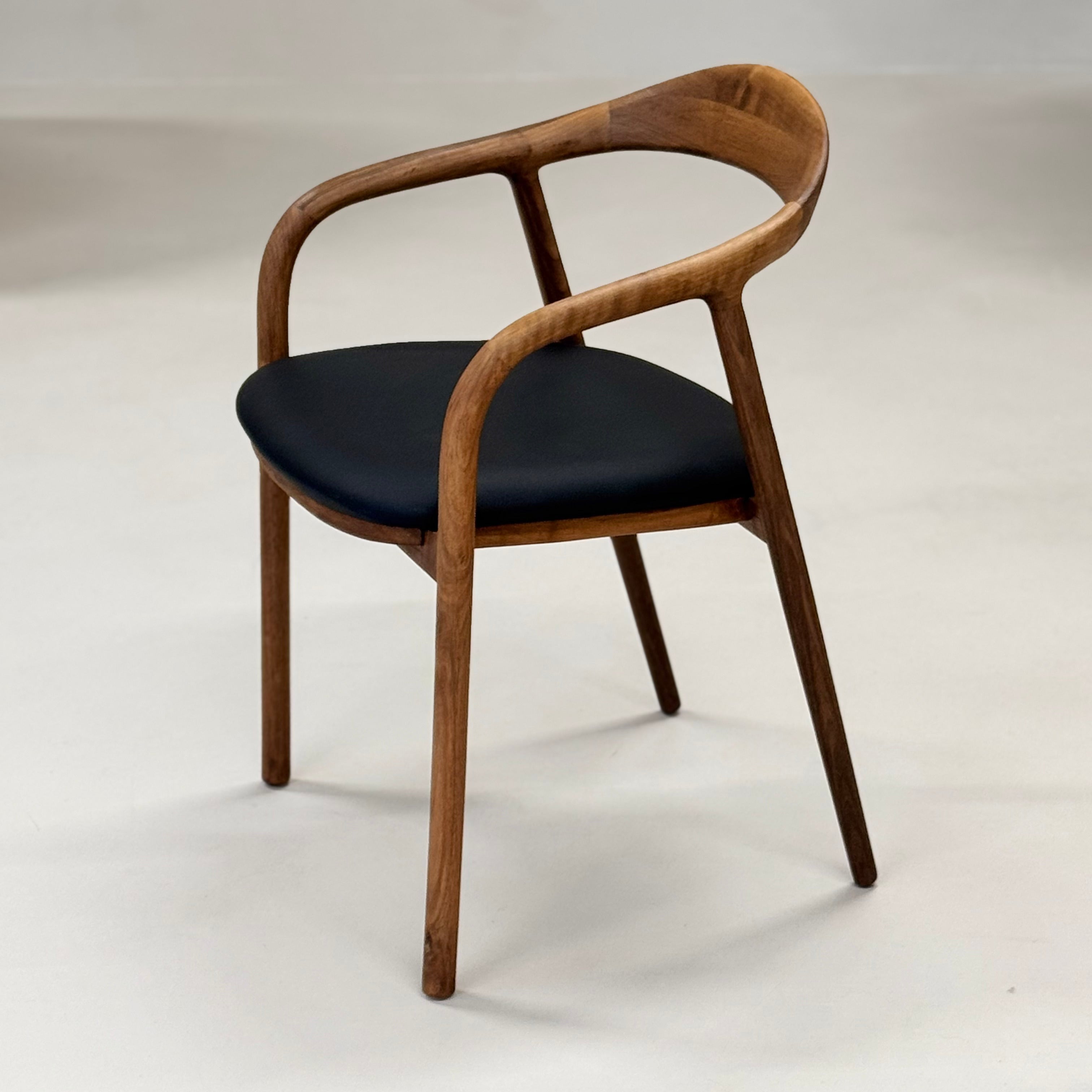 artisan neva eetstoel